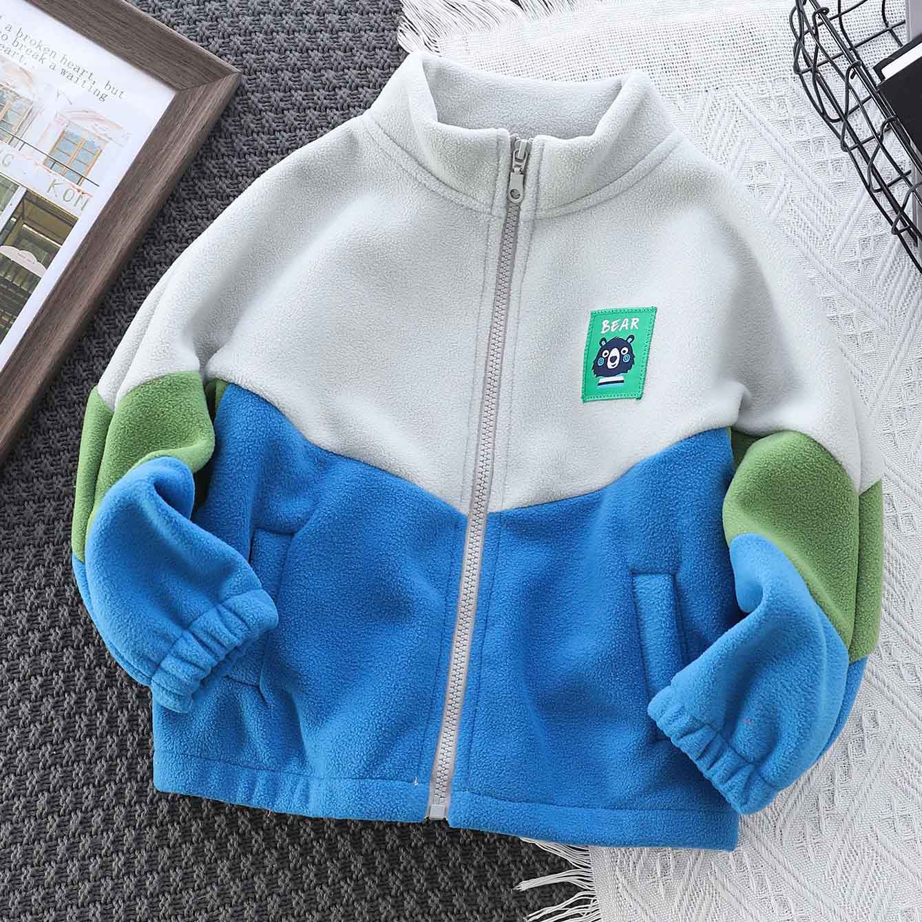 【18M-10Y】Boys Casual Cartoon Bear Embroidered Colorblock Patchwork Fleece Jacket